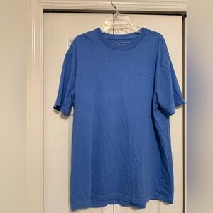 Super soft tee size men’s small